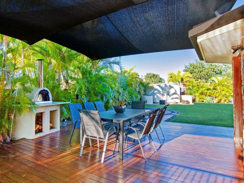 42 Springs Drive, Little Mountain QLD 4551