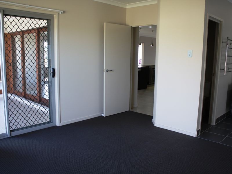 14 Headland Drive, Birtinya QLD 4575