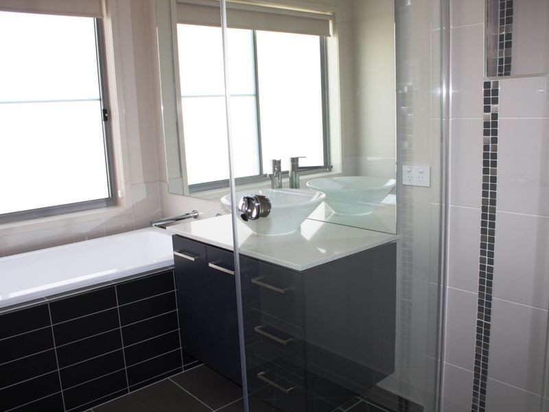14 Headland Drive, Birtinya QLD 4575