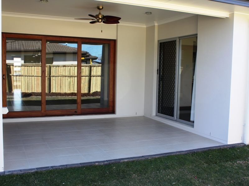 14 Headland Drive, Birtinya QLD 4575