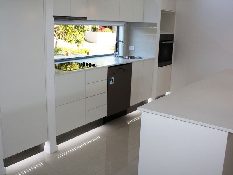 8 Dicky Beach Close, Dicky Beach QLD 4551