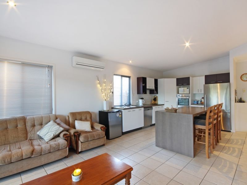 7 Madagascar Ct, Kawana Island QLD 4575