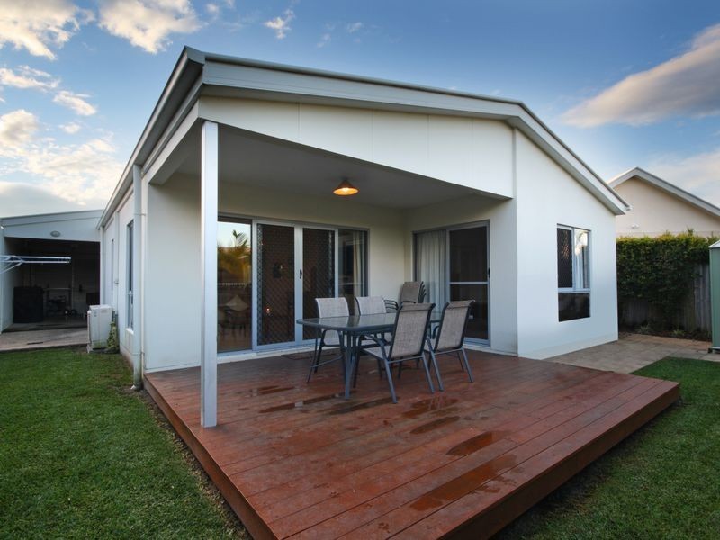 7 Madagascar Ct, Kawana Island QLD 4575