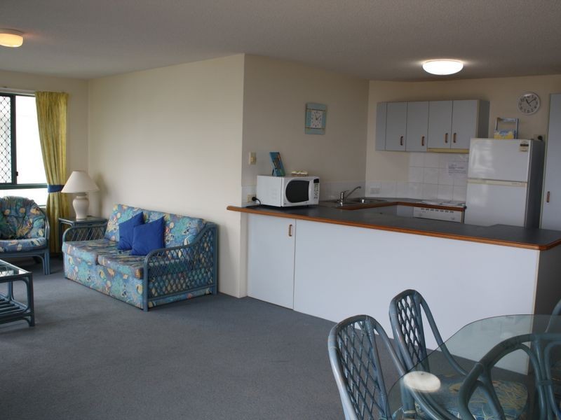 5/68 Lower Gay Terrace, Kings Beach QLD 4551