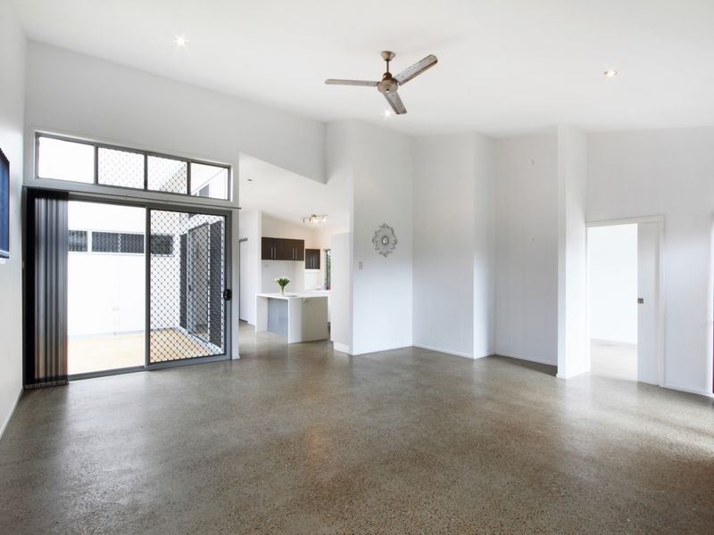 6 Bimini Street, Kawana Island QLD 4575