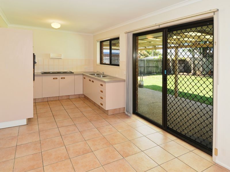 47 Lapoinya Cr, Warana QLD 4575