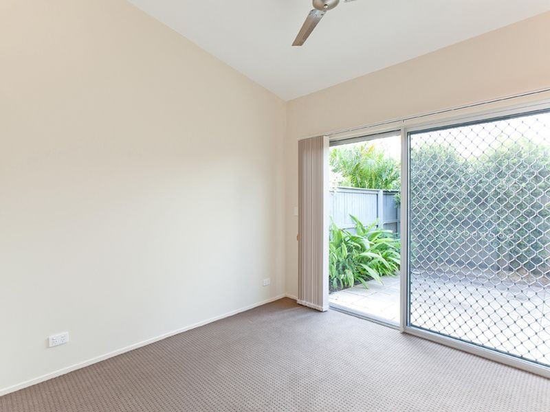 5 Corfu Street, Kawana Island QLD 4575