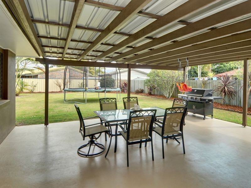6 Corella Drive, Parrearra QLD 4575