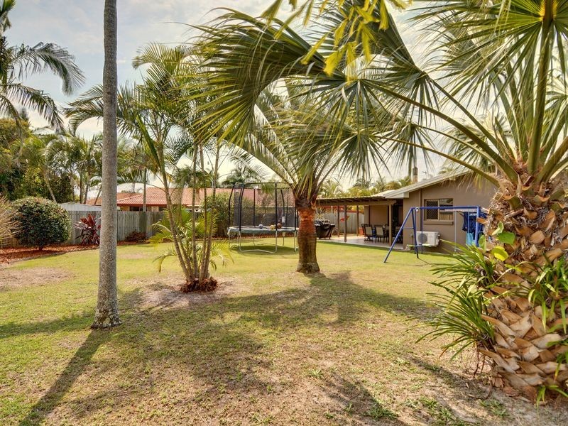 6 Corella Drive, Parrearra QLD 4575