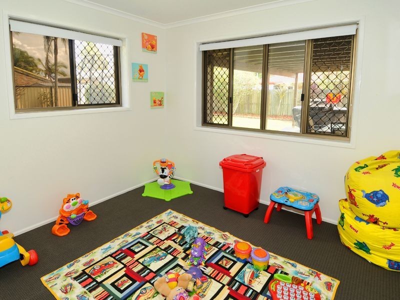 6 Corella Drive, Parrearra QLD 4575