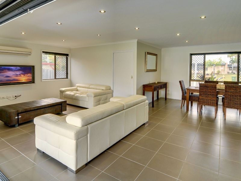 6 Corella Drive, Parrearra QLD 4575