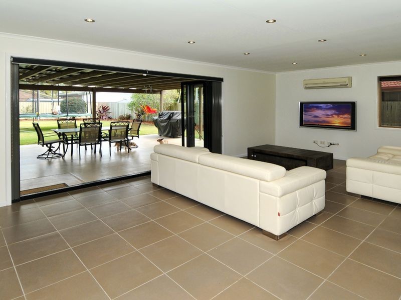 6 Corella Drive, Parrearra QLD 4575