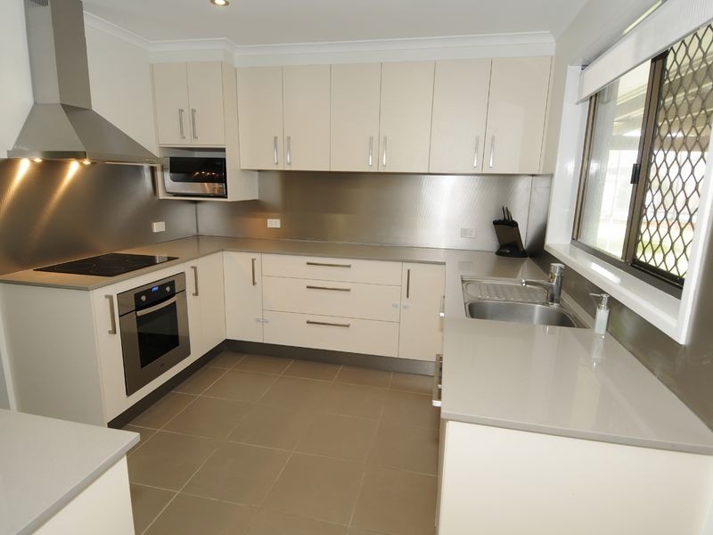 6 Corella Drive, Parrearra QLD 4575