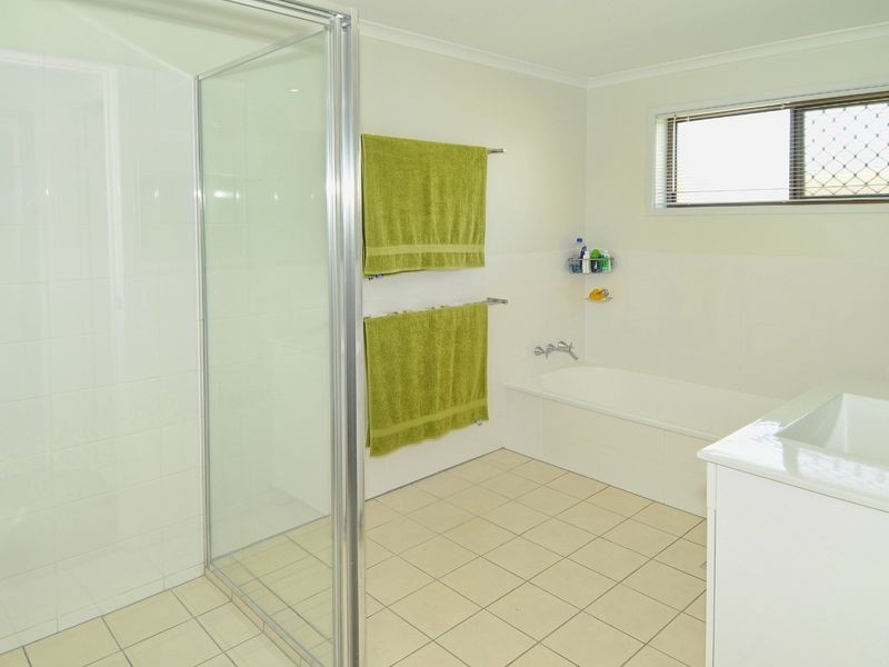 6 Corella Drive, Parrearra QLD 4575