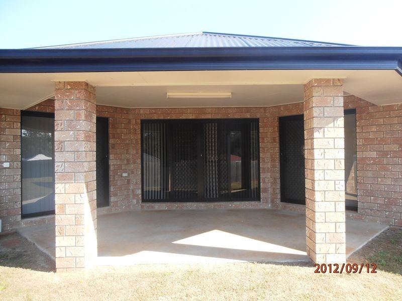 4 Rainbow Court, Glass House Mountains QLD 4518