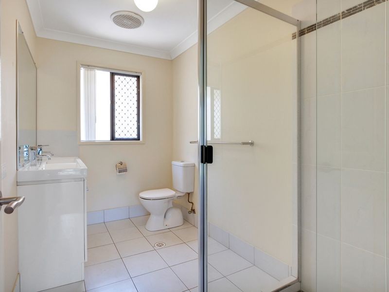 4 Rainbow Court, Glass House Mountains QLD 4518