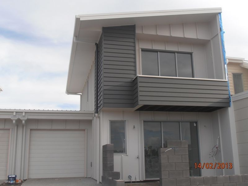 4 Indigo Road, Caloundra West QLD 4551