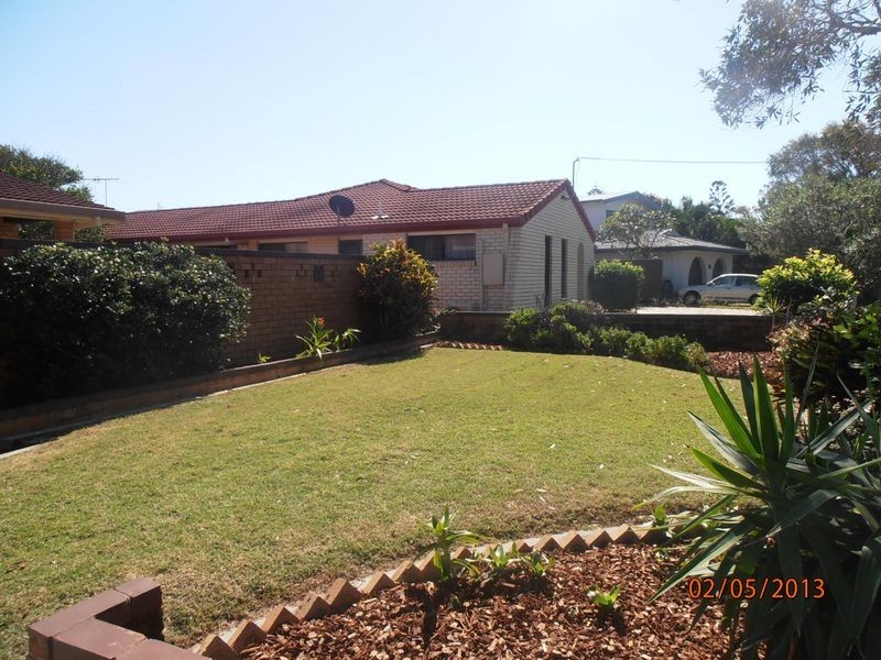 34 Lowanna Drive, Buddina QLD 4575