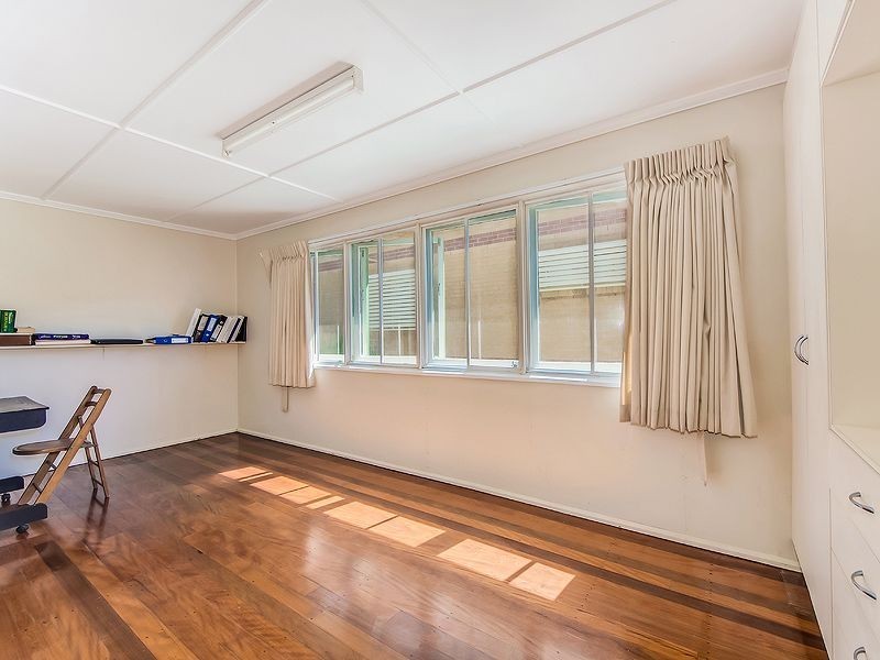 33 Lower Gay Terrace, Caloundra QLD 4551