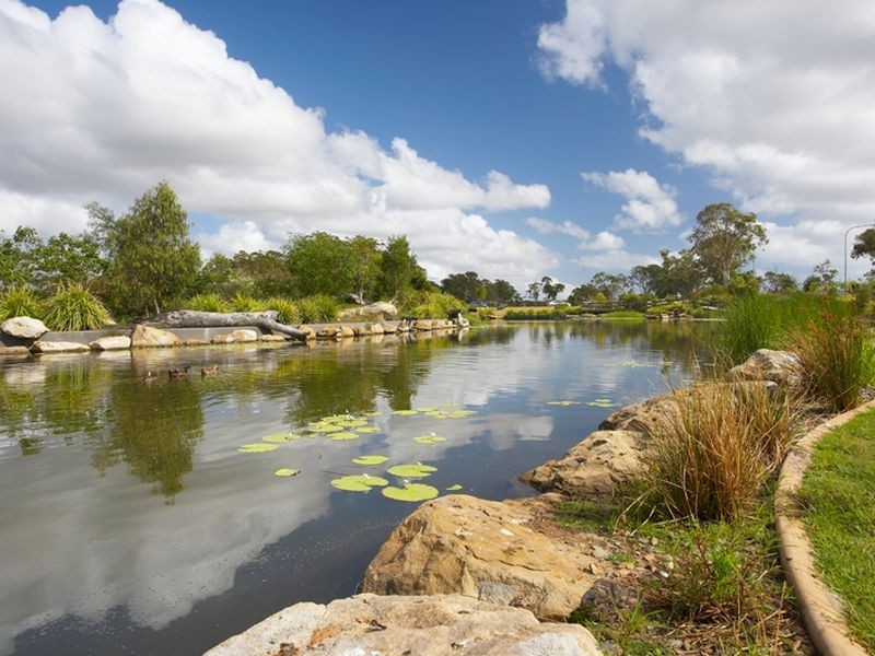 26 Sandstone  way, Little Mountain QLD 4551