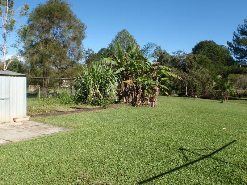 32 Mooloolah Meadows Drive, Mooloolah Valley QLD 4553