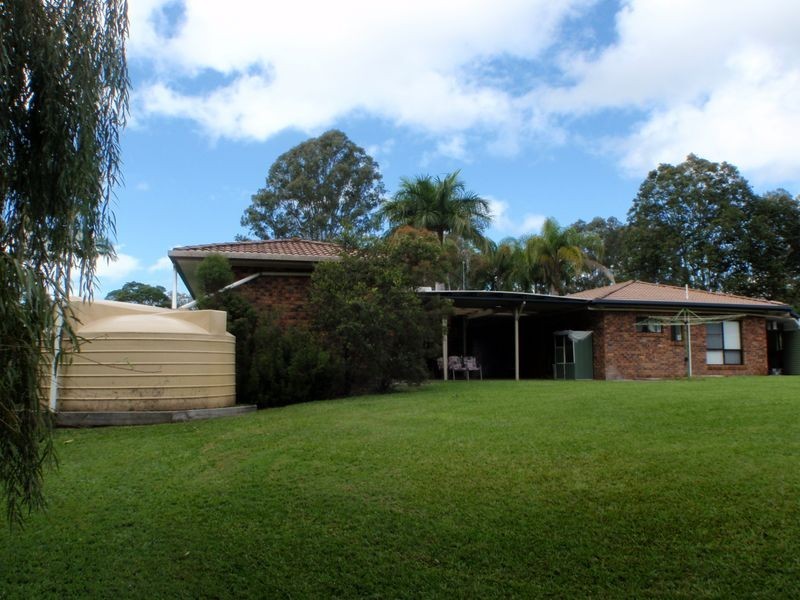 32 Mooloolah Meadows Drive, Mooloolah Valley QLD 4553