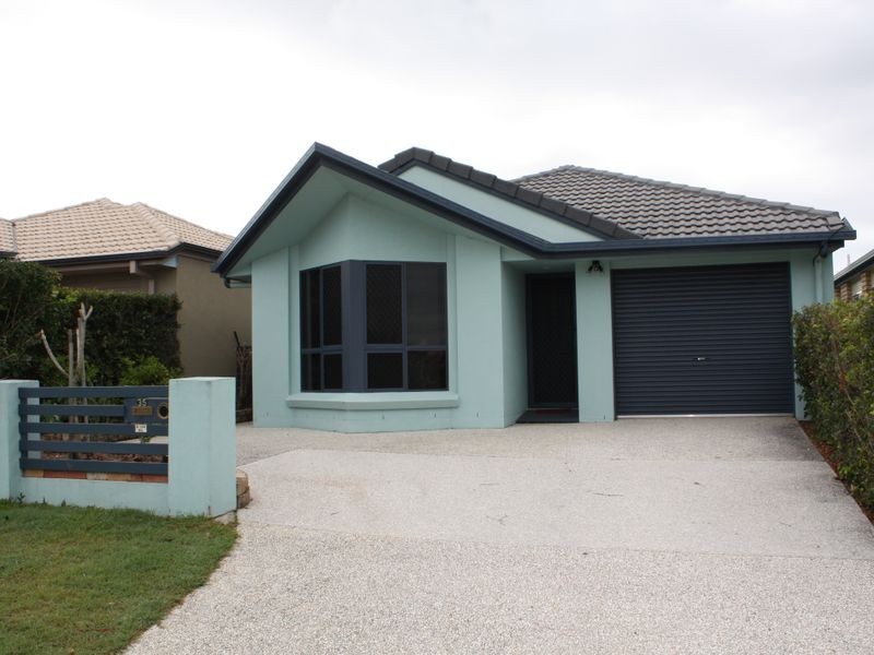 35 O’Reilly Drive, Caloundra West QLD 4551