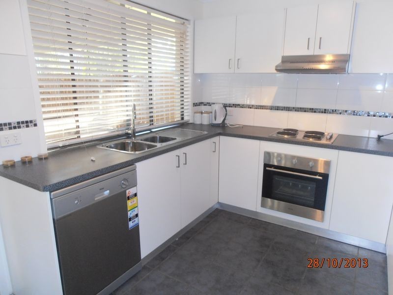 43 King Road, Mooloolah Valley QLD 4553