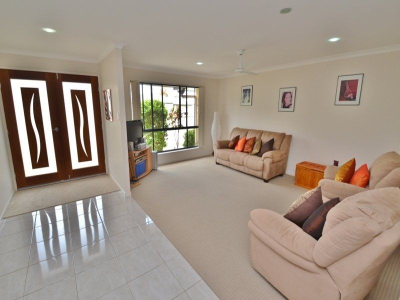 8 Silver Rock Court, Glass House Mountains QLD 4518