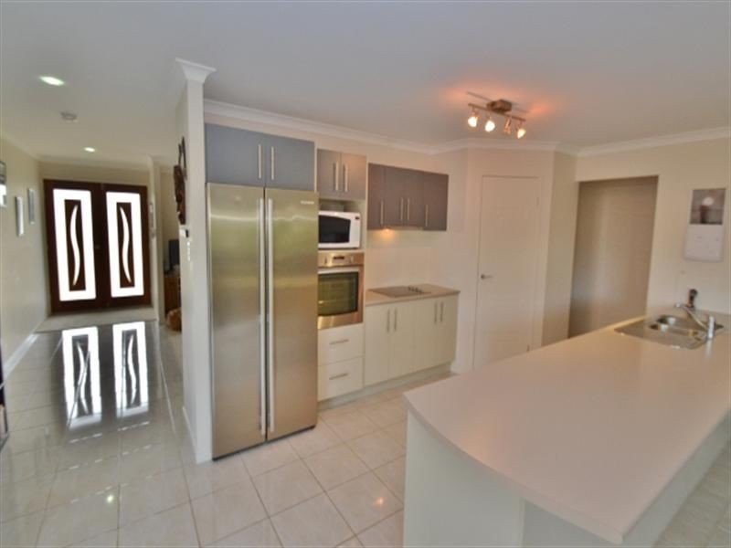 8 Silver Rock Court, Glass House Mountains QLD 4518