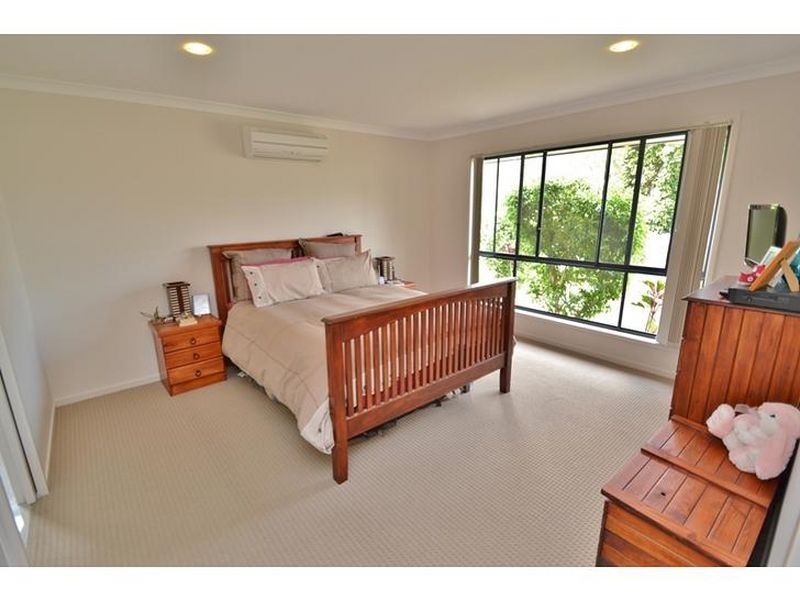 8 Silver Rock Court, Glass House Mountains QLD 4518