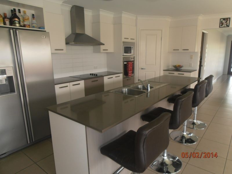 9 Tamarind Street, Meridan Plains QLD 4551