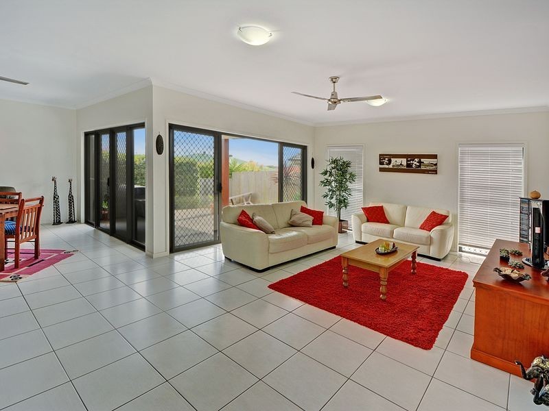 14 King Orchid Drive, Little Mountain QLD 4551