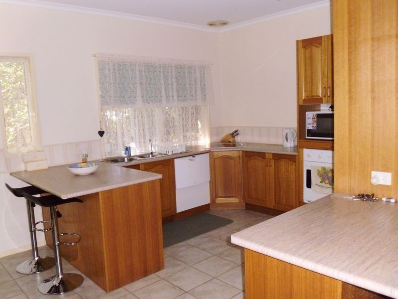 2 Diver Place, Aroona QLD 4551