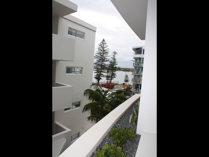 303/10 Leeding Terrace (Bulcock Beach, Caloundra QLD 4551
