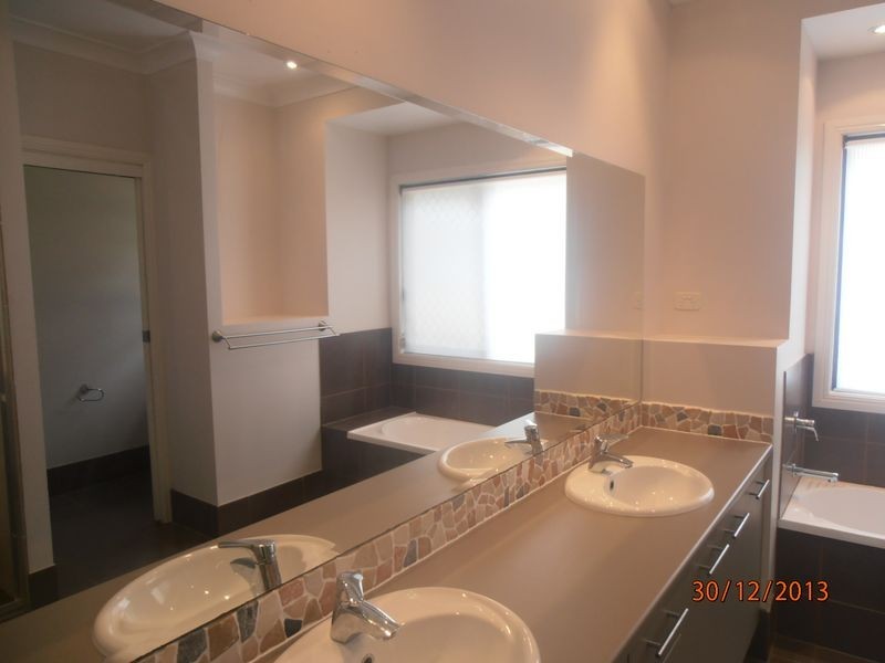 61 Birdsong Drive, Mooloolah Valley QLD 4553