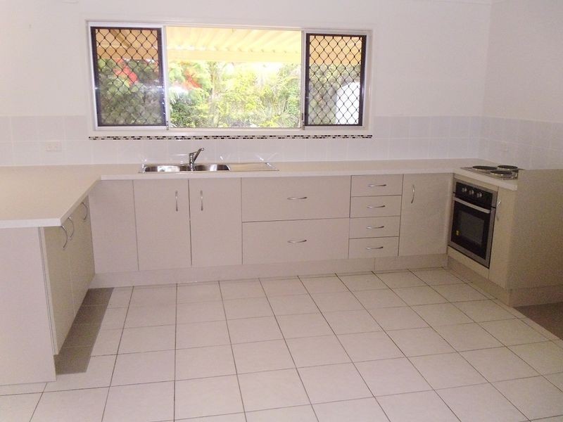 4 Montgomery Place, Golden Beach QLD 4551