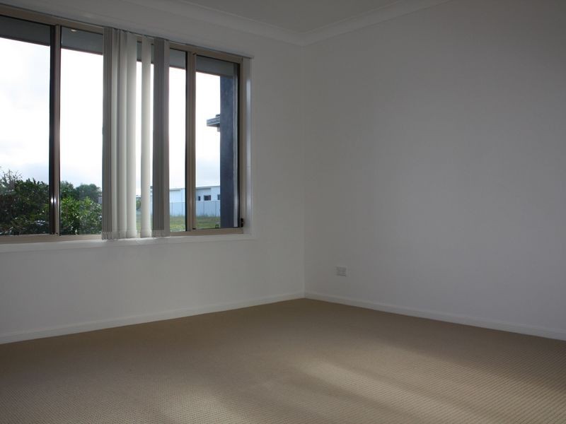 2 Rutherford Place, Pelican Waters QLD 4551