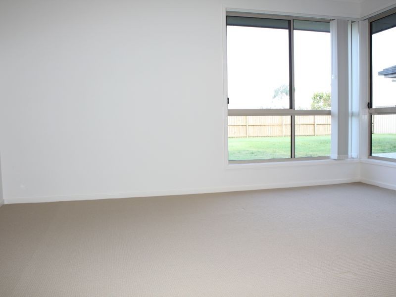 2 Rutherford Place, Pelican Waters QLD 4551