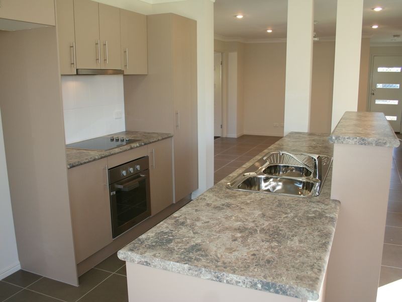 28 Daintree Blvde, Little Mountain QLD 4551