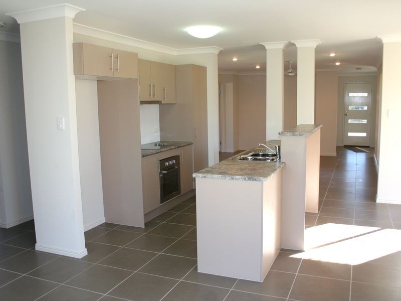 28 Daintree Blvde, Little Mountain QLD 4551