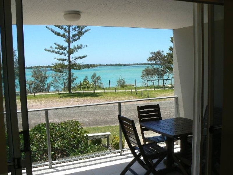 2/86 The Esplanade, Golden Beach QLD 4551