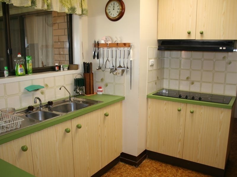 2 Truscott Court, Golden Beach QLD 4551