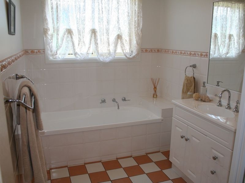 11 Ken McMullen Place, Dubbo NSW 2830
