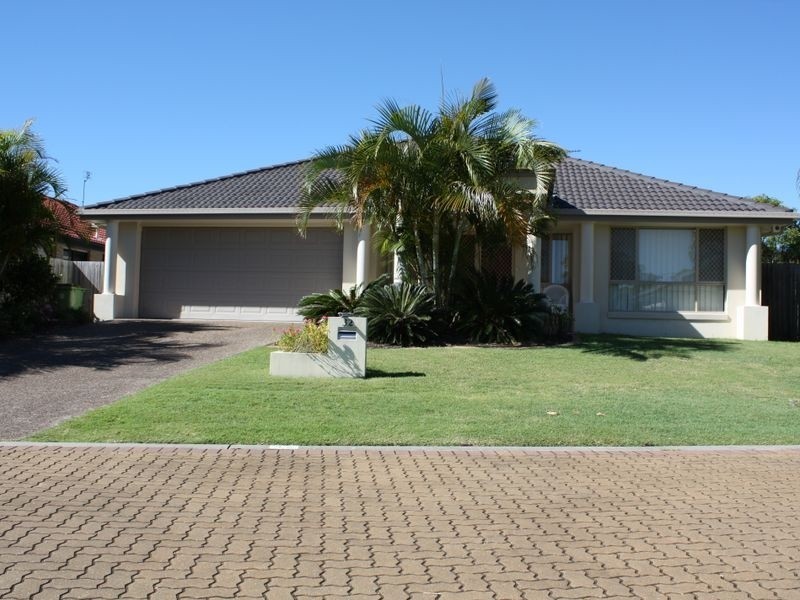 32 Lang Street, Pelican Waters QLD 4551