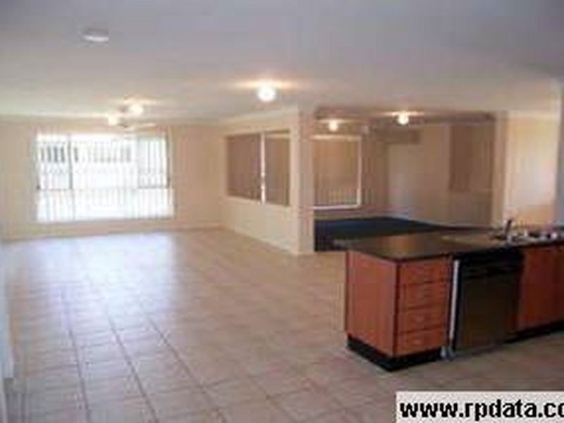 32 Lang Street, Pelican Waters QLD 4551