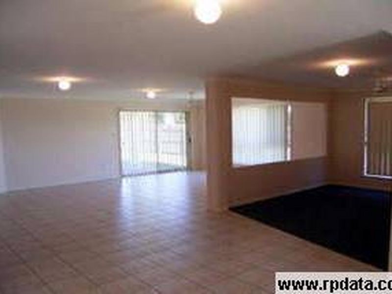 32 Lang Street, Pelican Waters QLD 4551