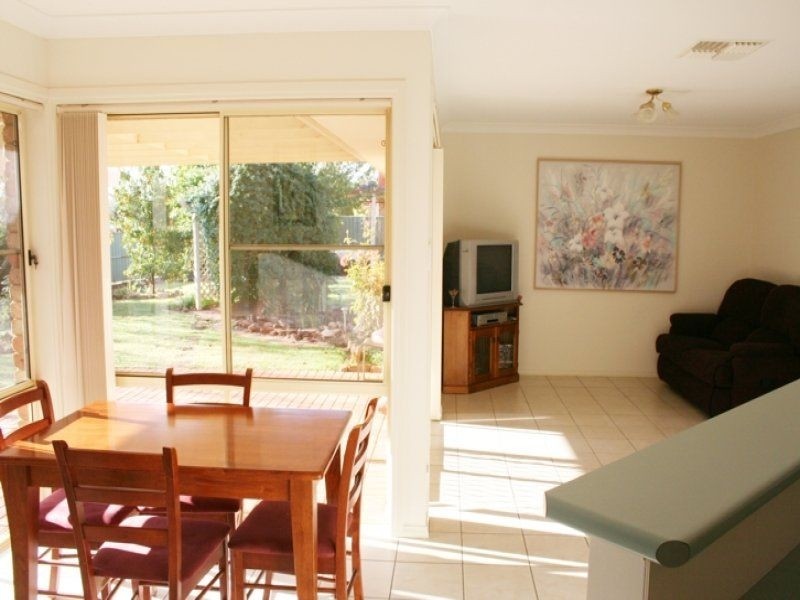 12 Castlereagh Avenue, Dubbo NSW 2830