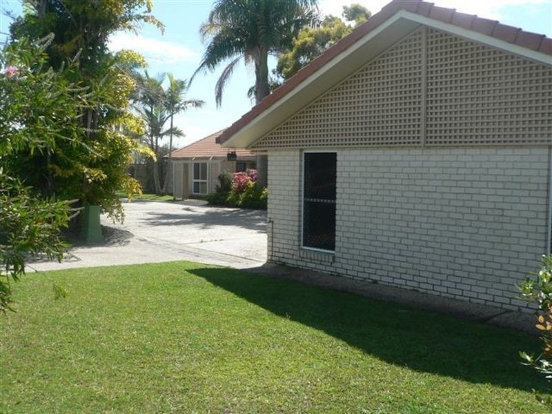 6 Greenvale Ct, Little Mountain QLD 4551