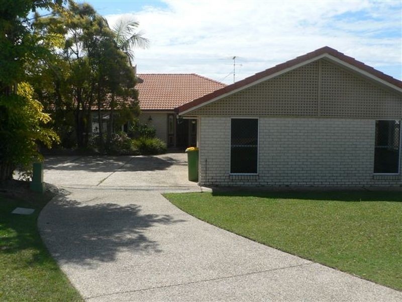 6 Greenvale Ct, Little Mountain QLD 4551